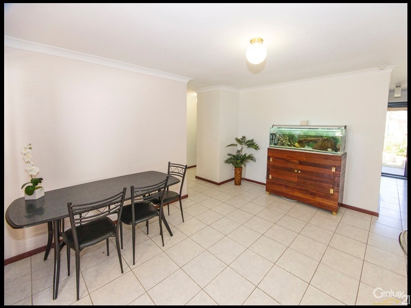 13 Lorikeet Way, Gosnells WA 6110