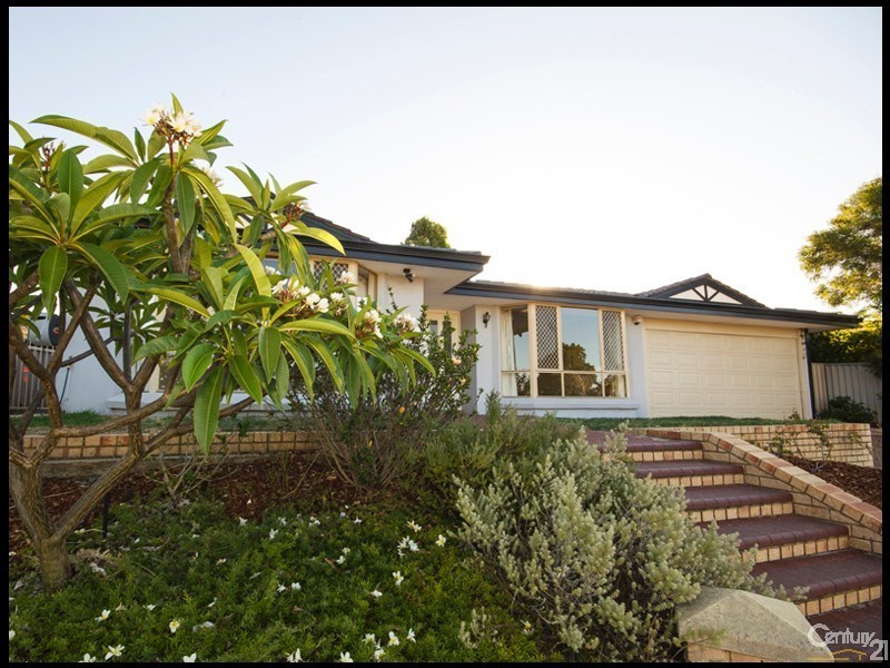 27 Blandfield Way, Parkwood WA 6147