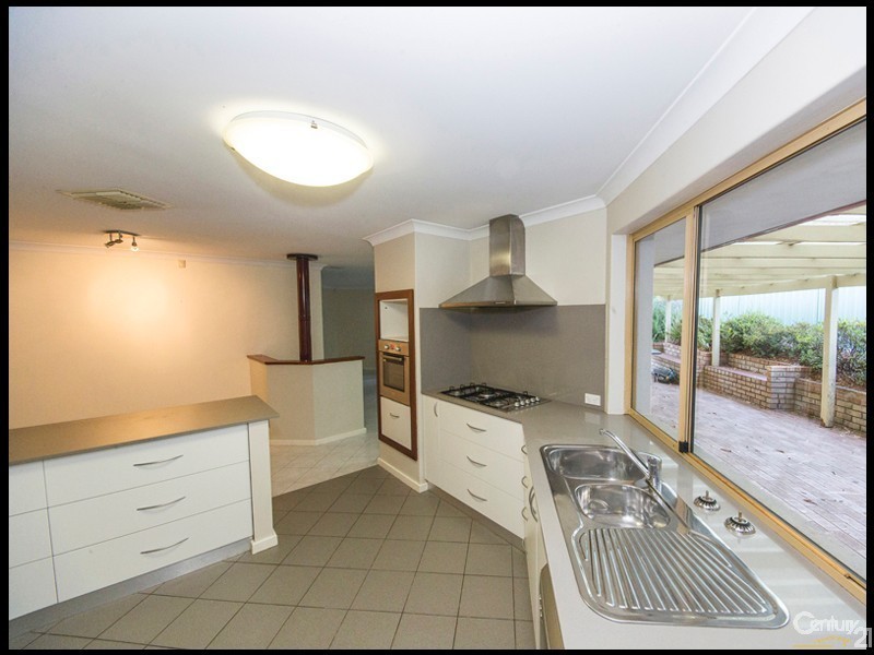 27 Blandfield Way, Parkwood WA 6147