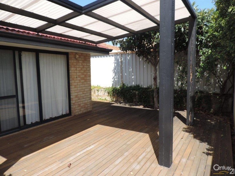 5 Bosworth Place, Leeming WA 6149