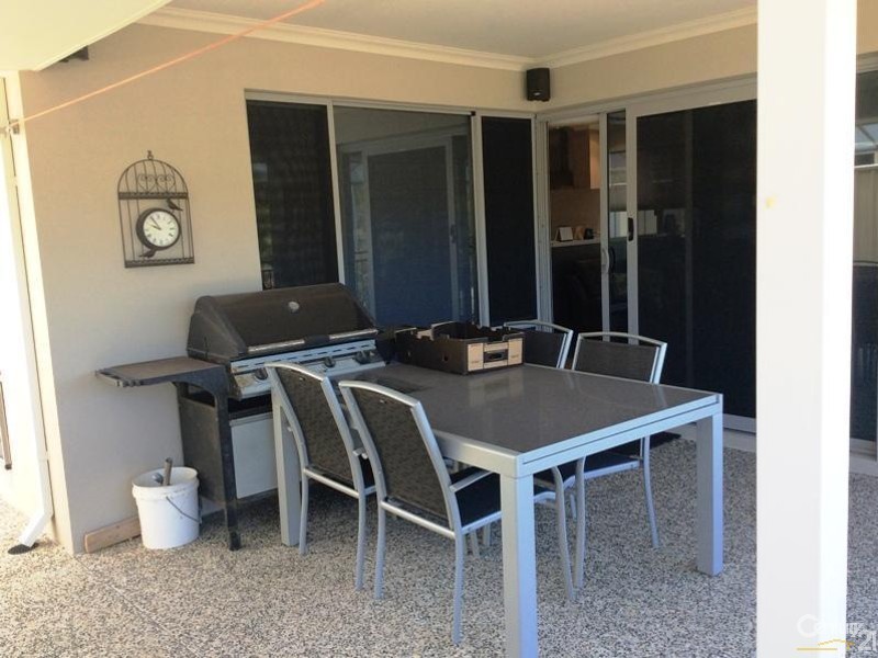 8  Francois Lane, Munster WA 6166