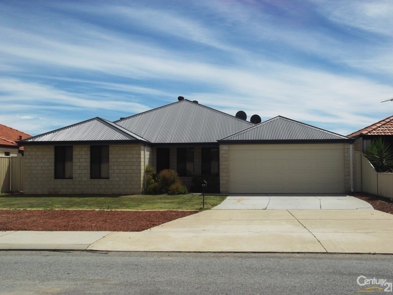 17 Kerrison Parade, Seville Grove WA 6112