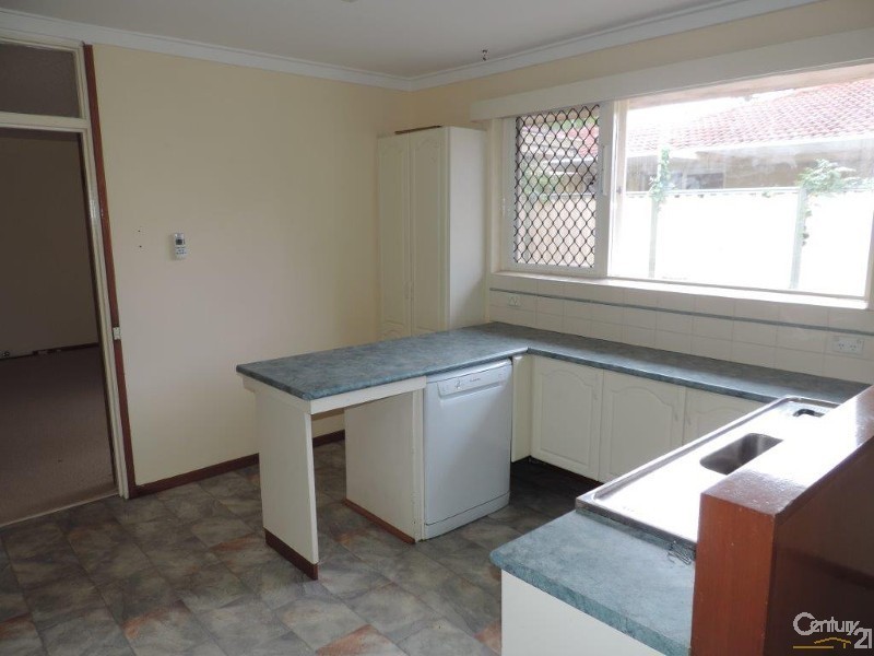 10 Mandala Crescent, Bateman WA 6150
