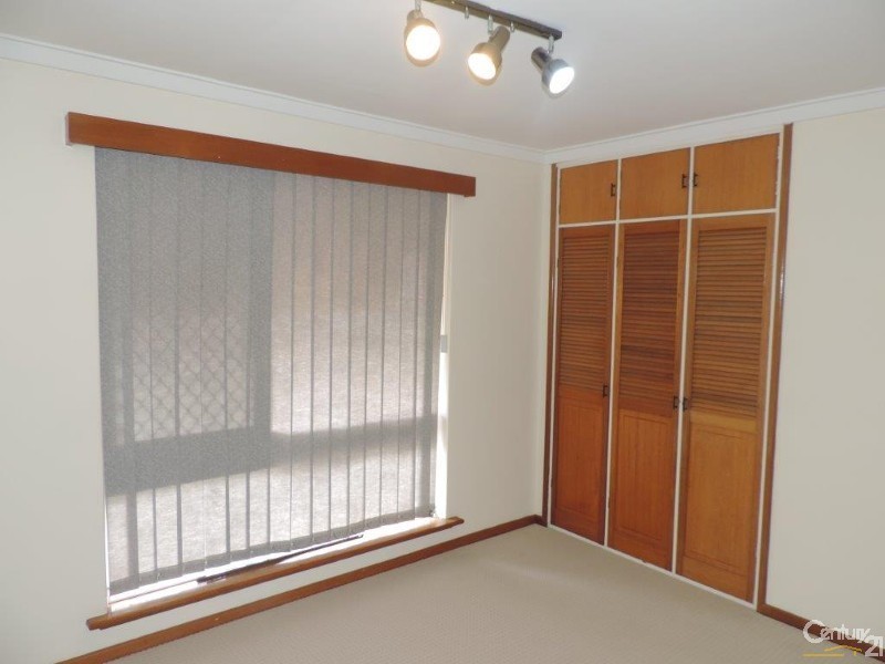10 Mandala Crescent, Bateman WA 6150