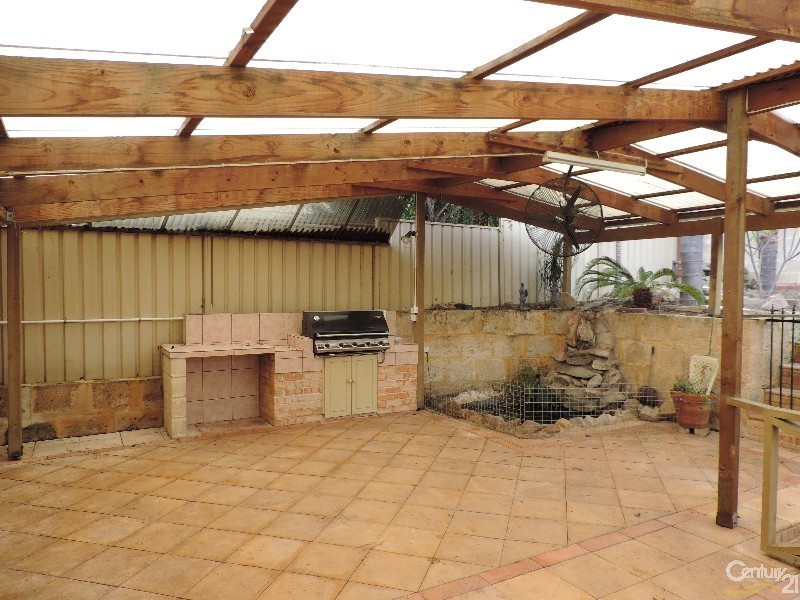 22 Aldinga Street, Kenwick WA 6107