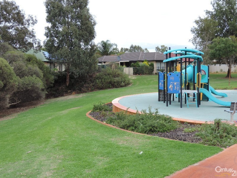 22 Aldinga Street, Kenwick WA 6107