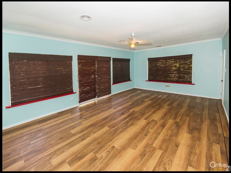 53 Hubbard Way, Medina WA 6167