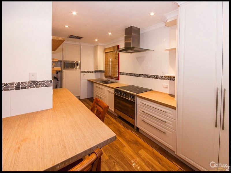 53 Hubbard Way, Medina WA 6167