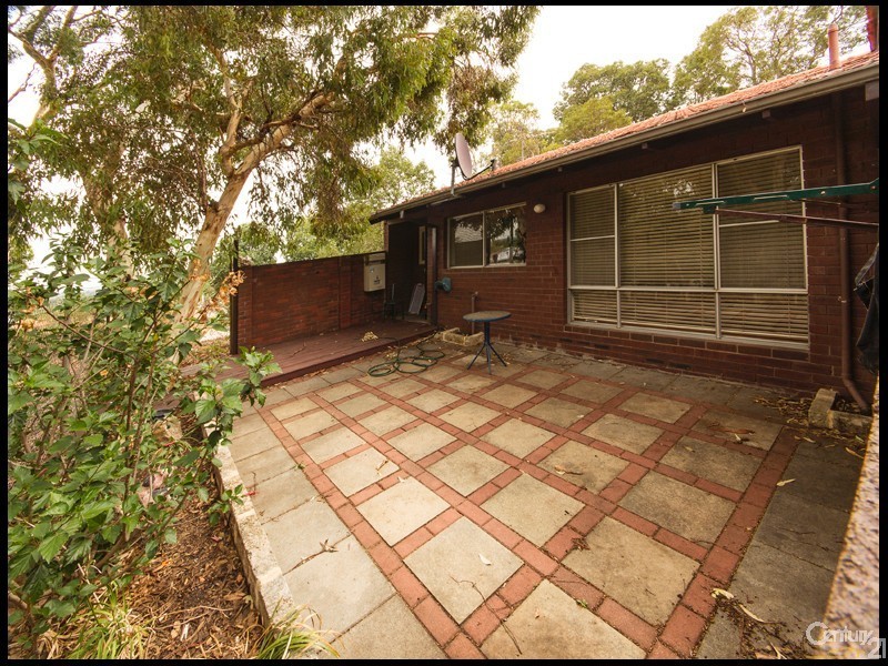 4/3 Marsh Road, Mount Richon WA 6112