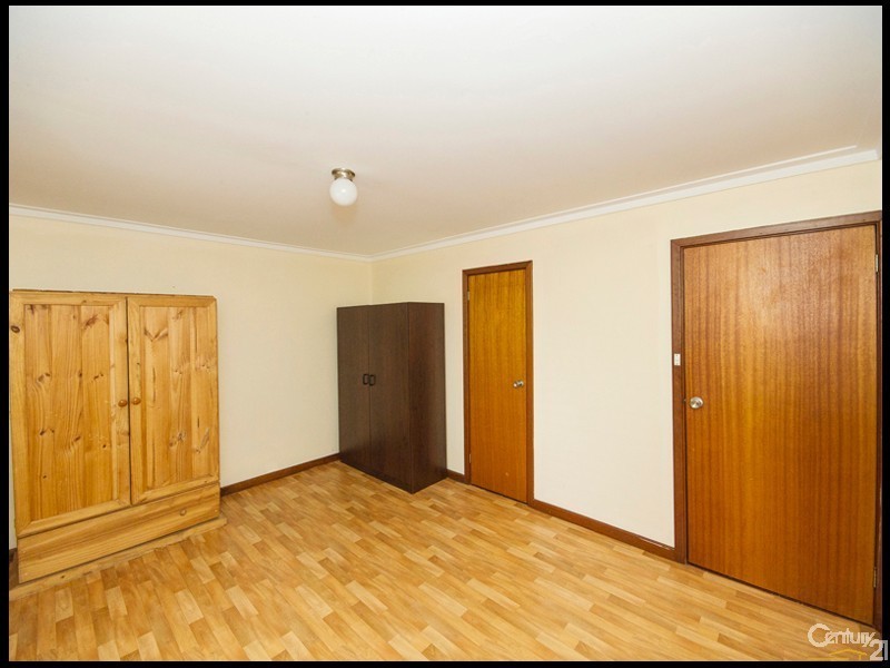 4/3 Marsh Road, Mount Richon WA 6112