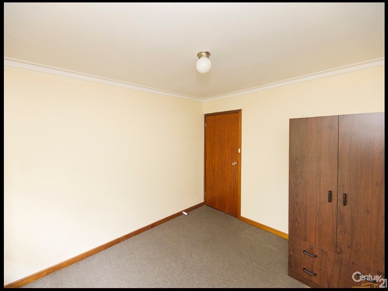 4/3 Marsh Road, Mount Richon WA 6112