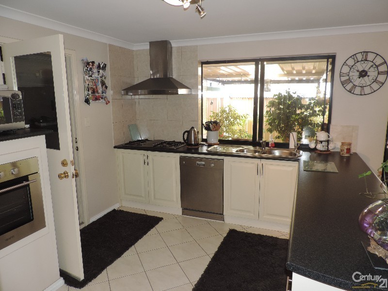 30 Gundaring Turn, Canning Vale WA 6155