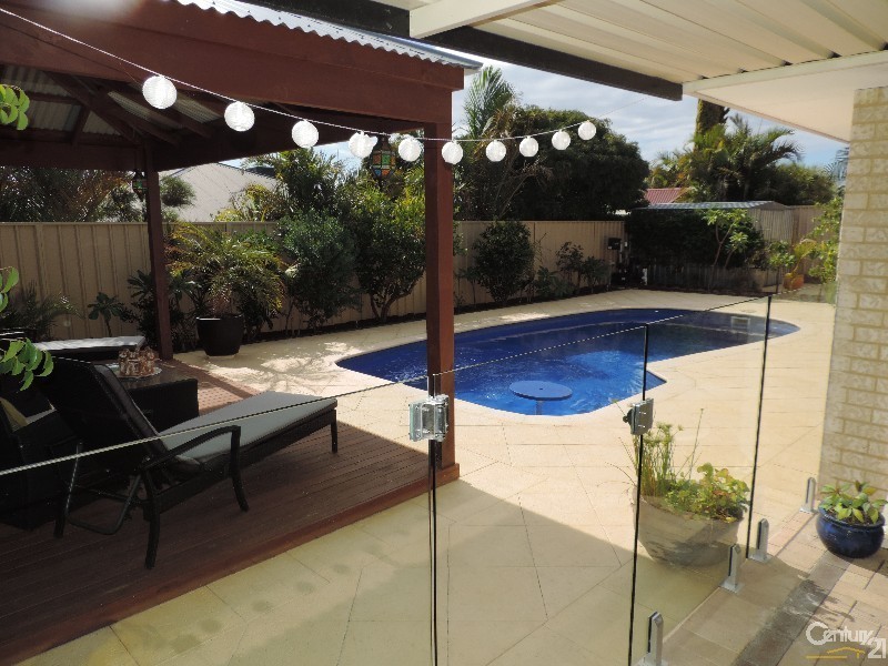 30 Gundaring Turn, Canning Vale WA 6155