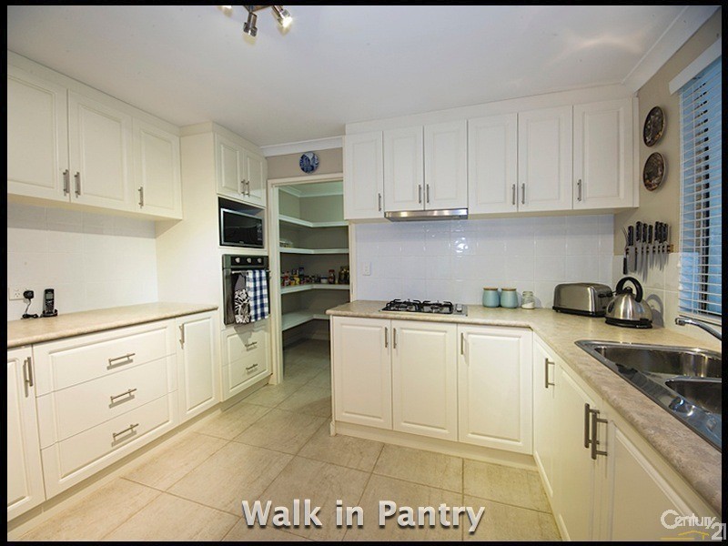 26 Leslie Road, Wandi WA 6167