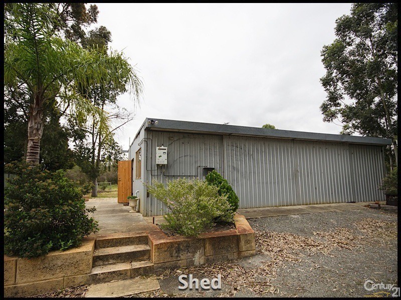 26 Leslie Road, Wandi WA 6167