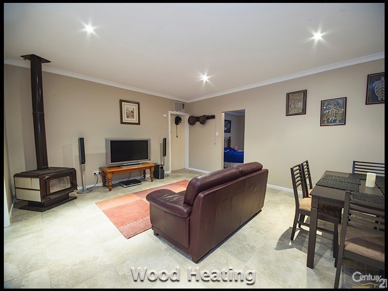 26 Leslie Road, Wandi WA 6167