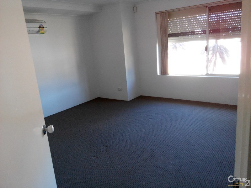 6 Taunton Mews, Leda WA 6170