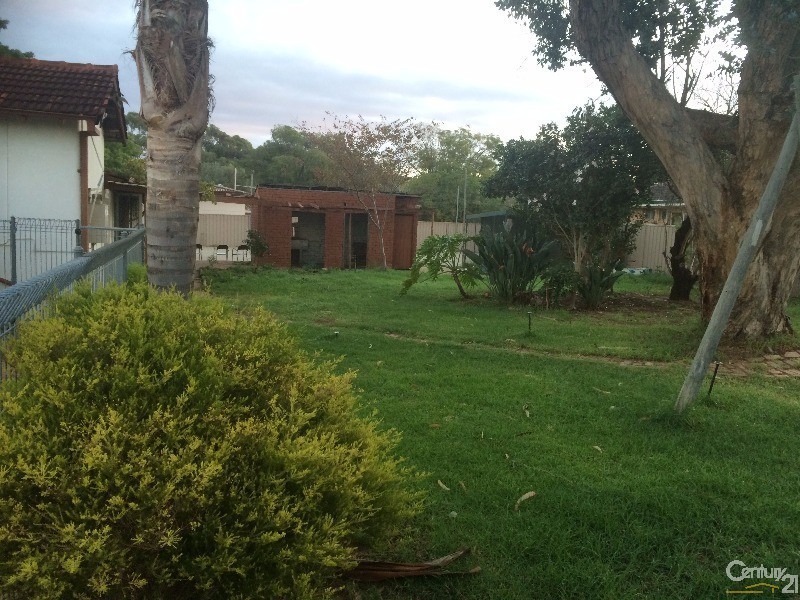 127 Forrest Road, Armadale WA 6112