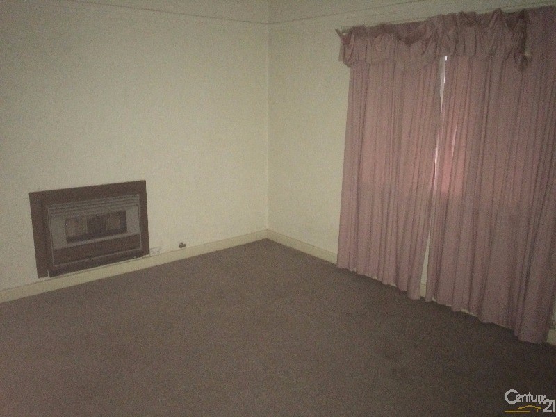 127 Forrest Road, Armadale WA 6112
