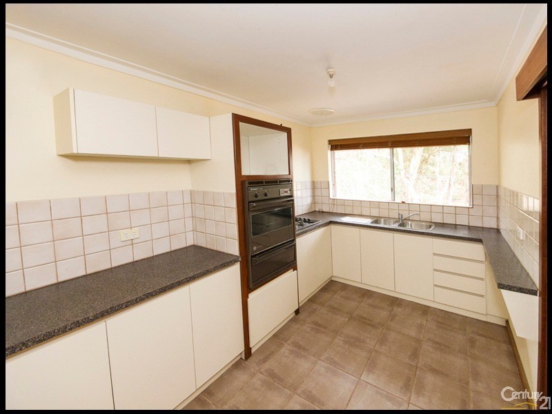 4-3 Marsh Road, Mount Richon WA 6112