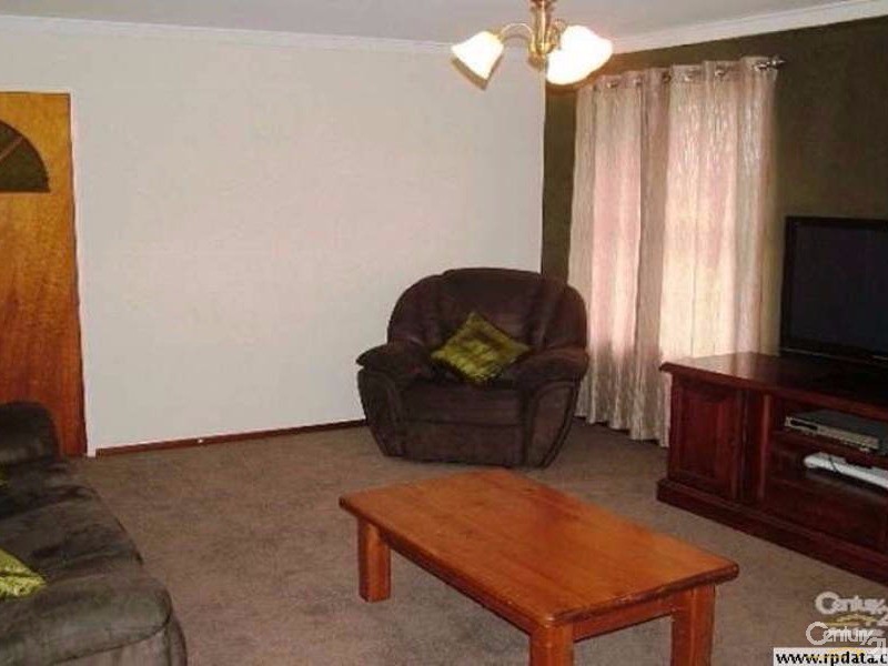 22 Carrick Road, Mount Richon WA 6112