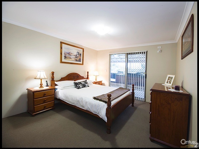 26 Leslie Road, Wandi WA 6167