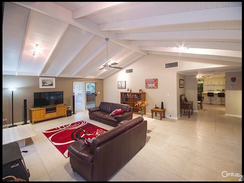 26 Leslie Road, Wandi WA 6167