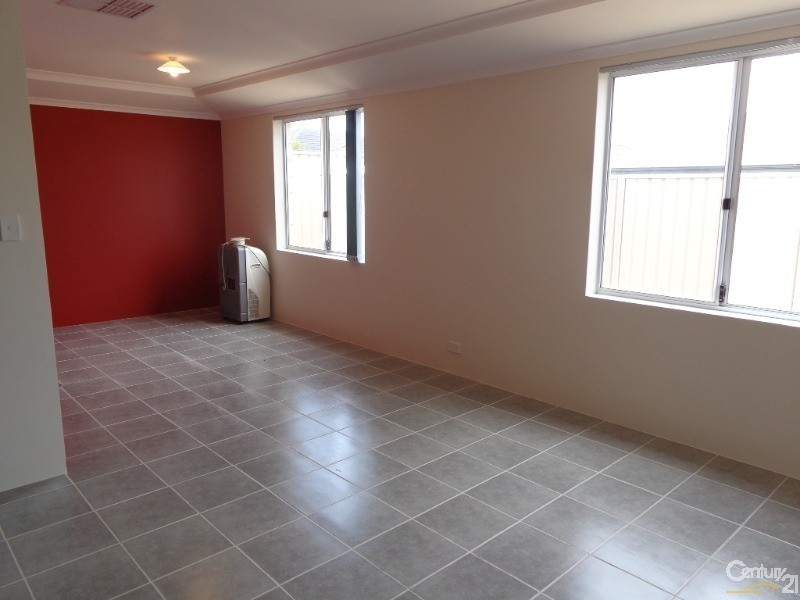 11 Smailes Elbow, Brookdale WA 6112