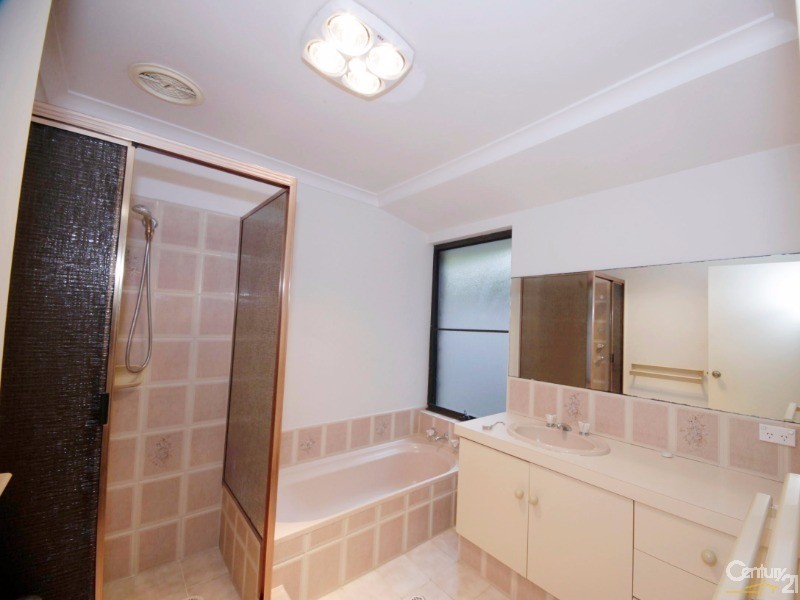 31 Gladstone Road, Leeming WA 6149