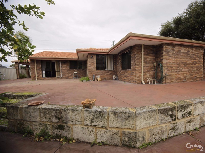 31 Gladstone Road, Leeming WA 6149