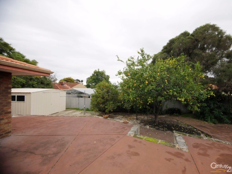 31 Gladstone Road, Leeming WA 6149
