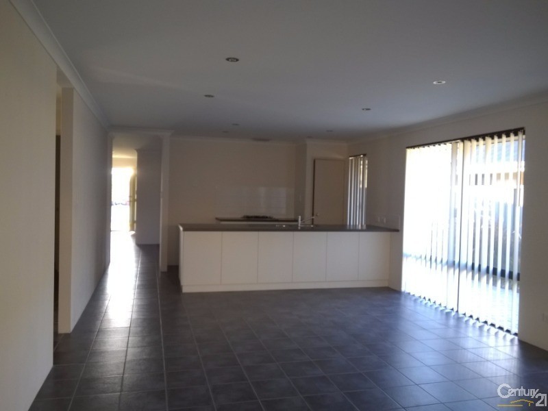 10 Erlon Way, Harrisdale WA 6112