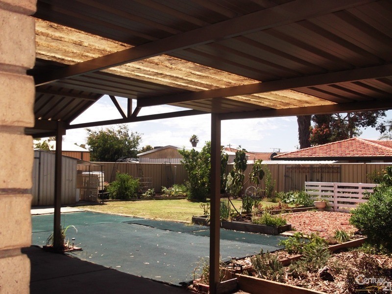 14 Jacana Place, Gosnells WA 6110