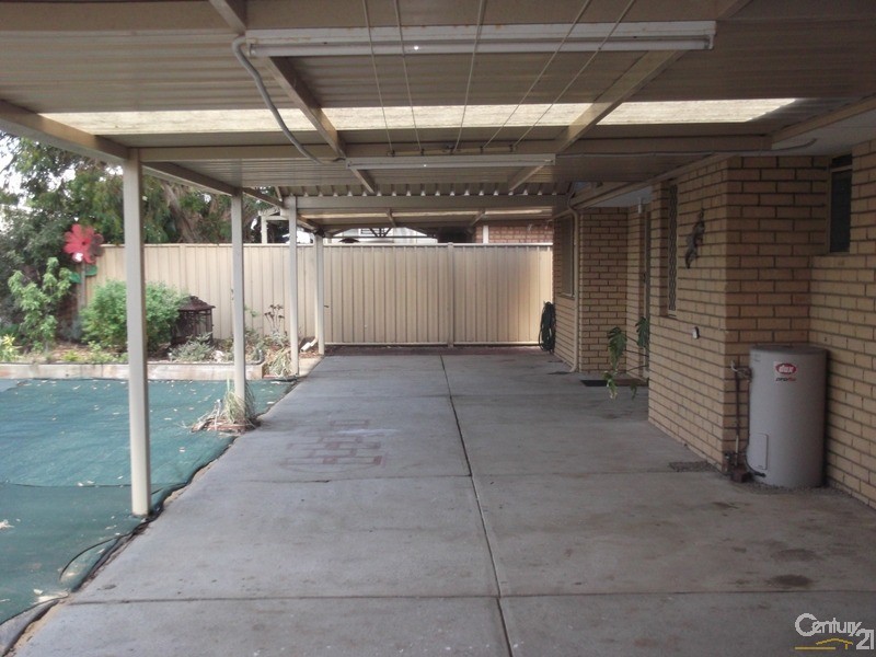 14 Jacana Place, Gosnells WA 6110