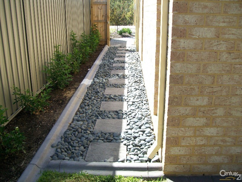 5 Rossiter Avenue, Piara Waters WA 6112