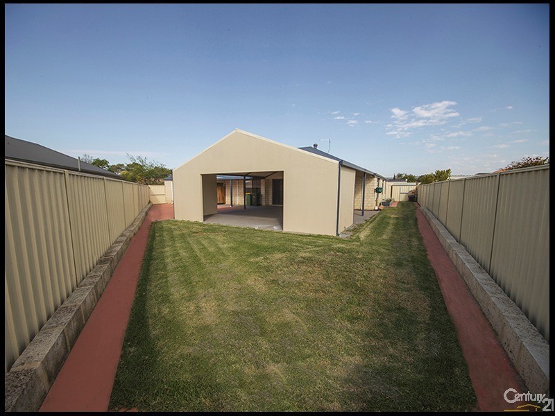 21 Lyrebird Loop, Seville Grove WA 6112