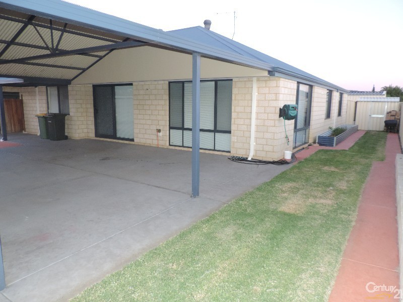 21 Lyrebird Loop, Seville Grove WA 6112