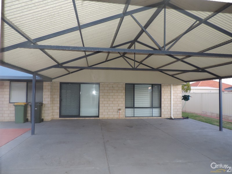 21 Lyrebird Loop, Seville Grove WA 6112