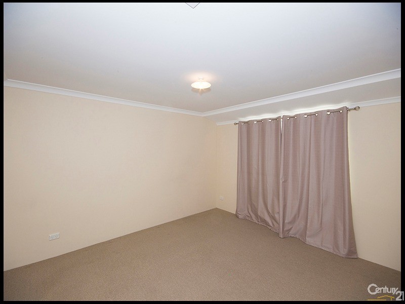 21 Lyrebird Loop, Seville Grove WA 6112