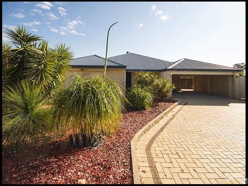 21 Lyrebird Loop, Seville Grove WA 6112