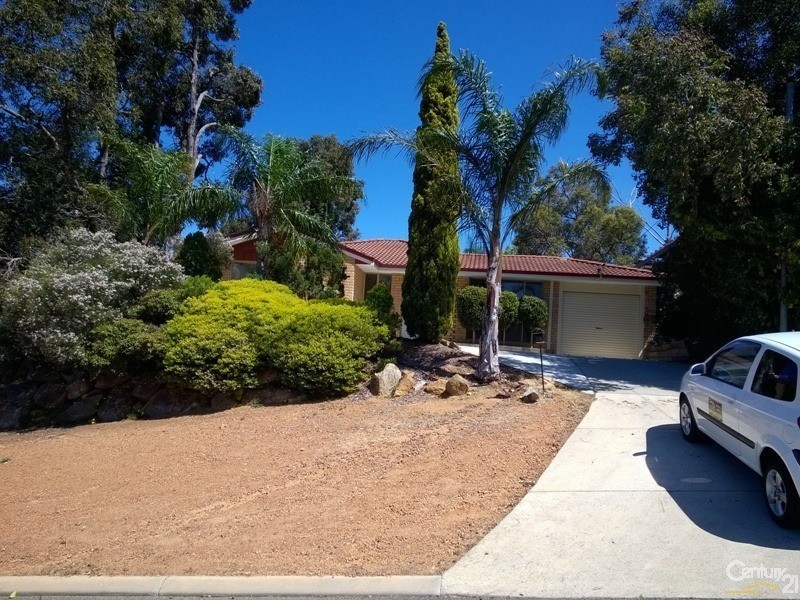 24 Carawatha Avenue, Mount Nasura WA 6112