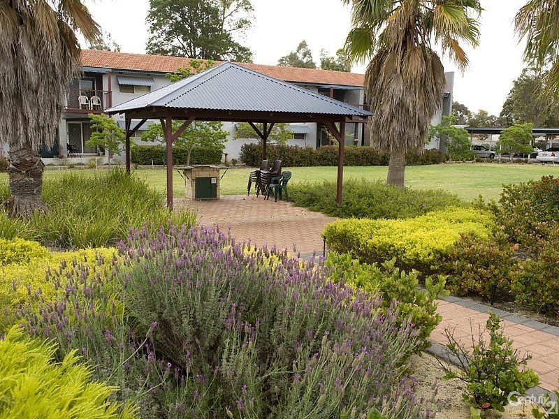 34/14 Coralie Court, Armadale WA 6112