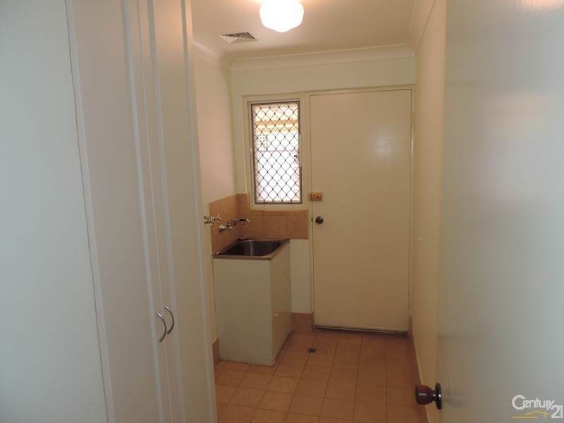 2-33  Brookside Avenue, Kelmscott WA 6111