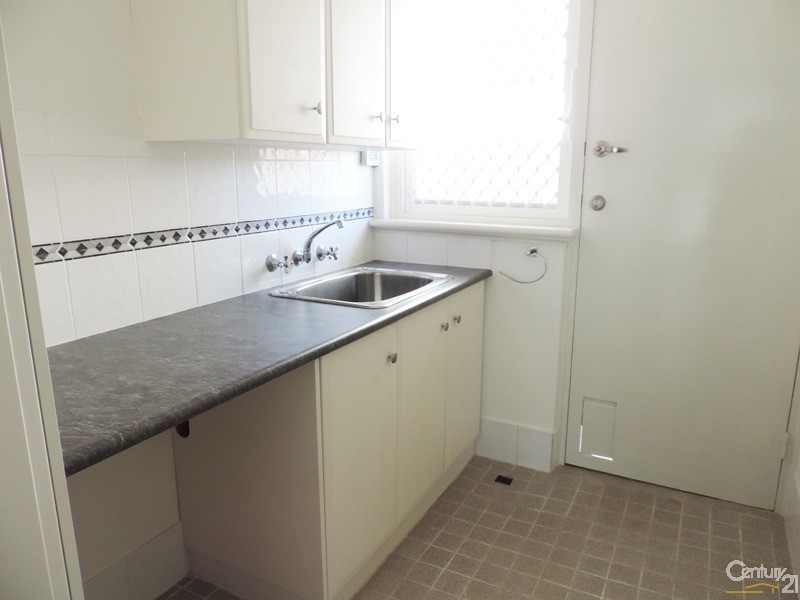 3 Elbe Court, Riverton WA 6148