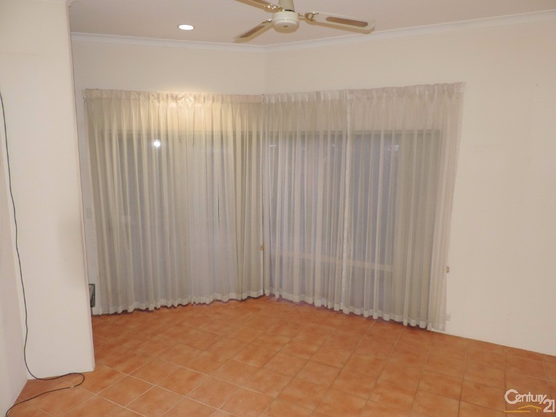 132B Beasley Road, Leeming WA 6149