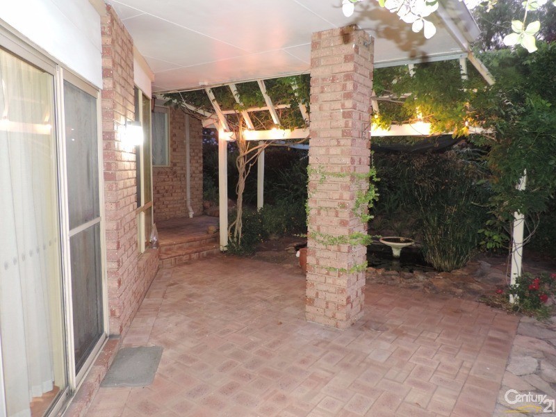 132B Beasley Road, Leeming WA 6149