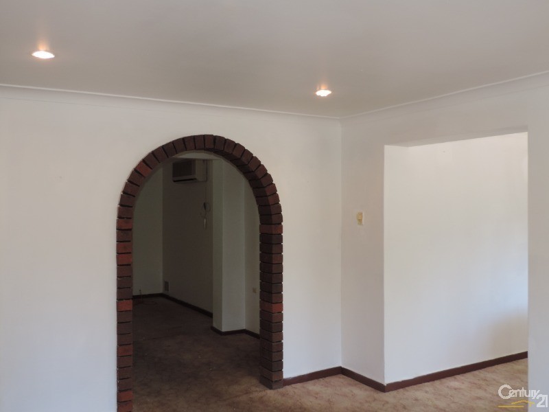 19 Howe Street, Bedfordale WA 6112