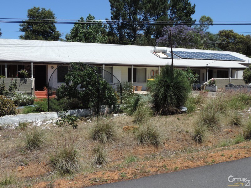 19 Howe Street, Bedfordale WA 6112