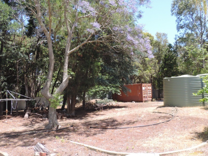 19 Howe Street, Bedfordale WA 6112