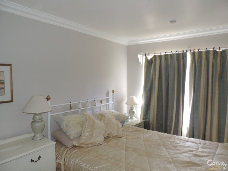 19 Howe Street, Bedfordale WA 6112